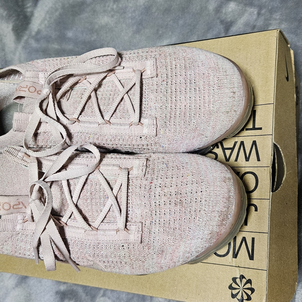 Pink Knitted Low-Top Nike Sneakers